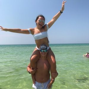 Meet your Posher, Maddie